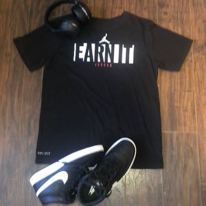 Jordan short sleeve shirt